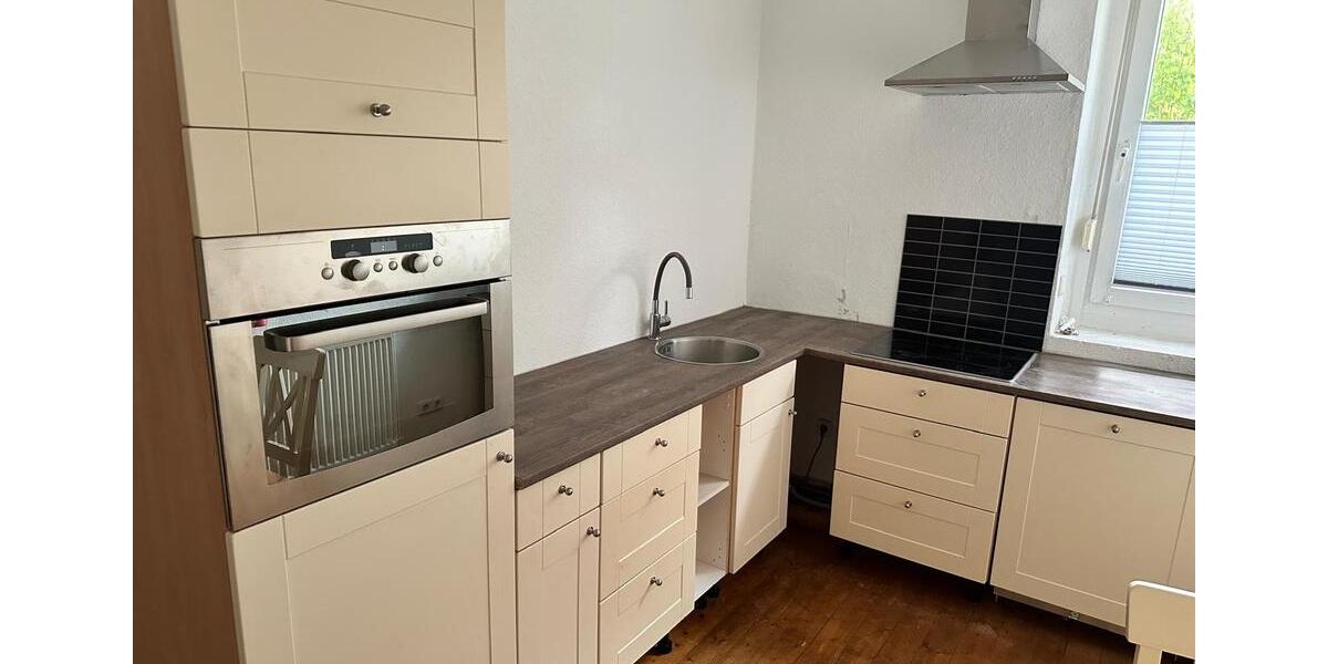 Charmante modernisierte teilmöbliert Altbauwohnung, Nichtraucher 3 zimmer