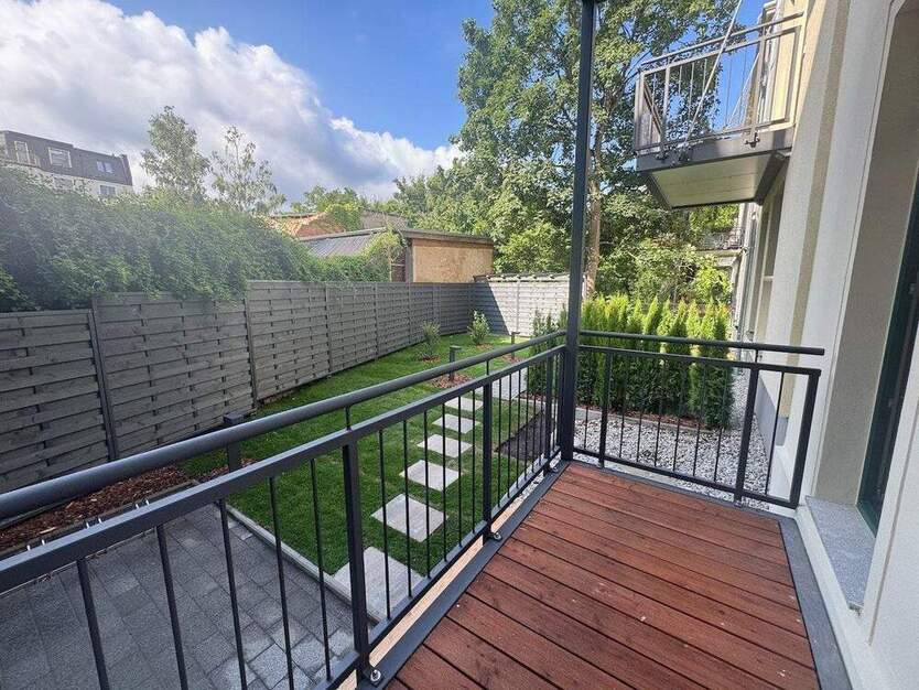 Nanu?! * Erstbezug im Süden * Parkett * Fußbodenheizung * Balkon * schönes Bad * LED-Licht 2 zimmer