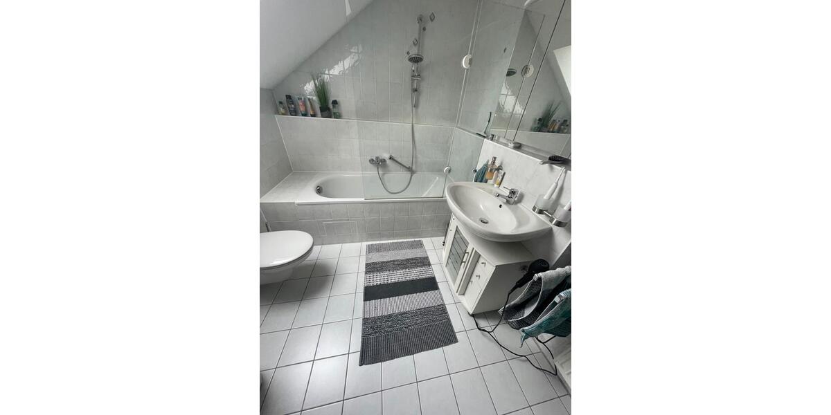 Dachgeschoßwohnung Peiting - 2 Zimmer, 60 m&sup2;, 950&euro; | Angebot:26045147