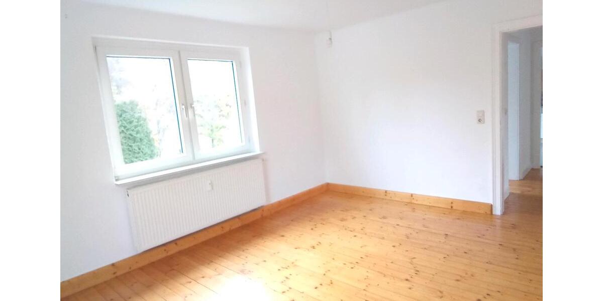 Etagenwohnung Bad Berleburg - 3 Zimmer, 70 m&sup2;, 400&euro; | Angebot:26534193