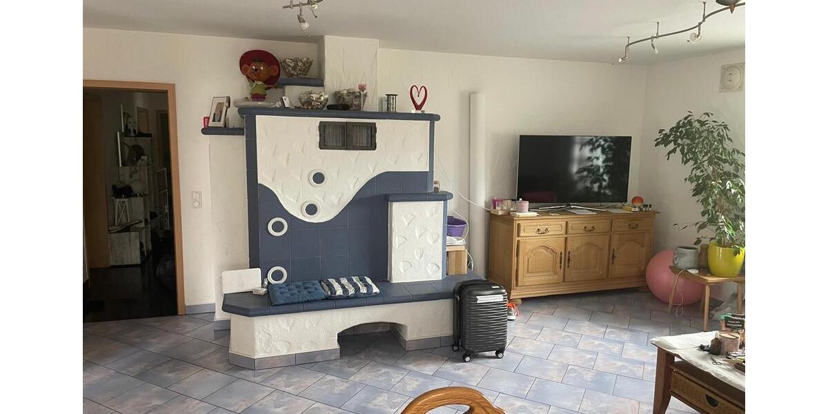 Erdgeschoßwohnung Medebach - 4 Zimmer, 135 m&sup2;, 800&euro; | Angebot:25179089