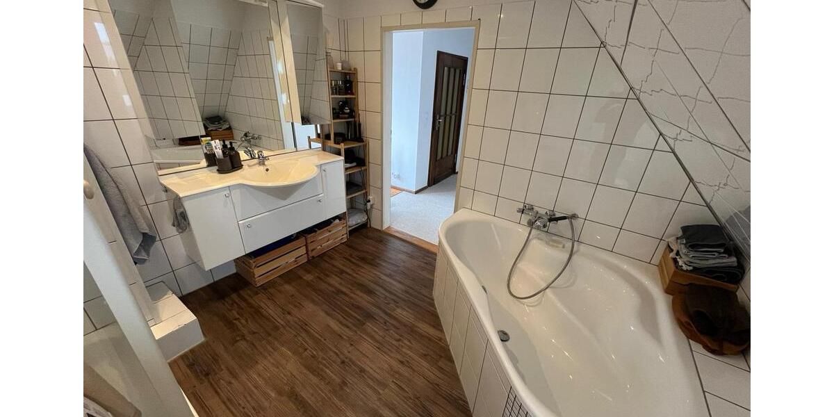 Dachgeschoßwohnung Celle Altenhagen - 3 Zimmer, 75 m&sup2;, 700&euro; | Angebot:25331372