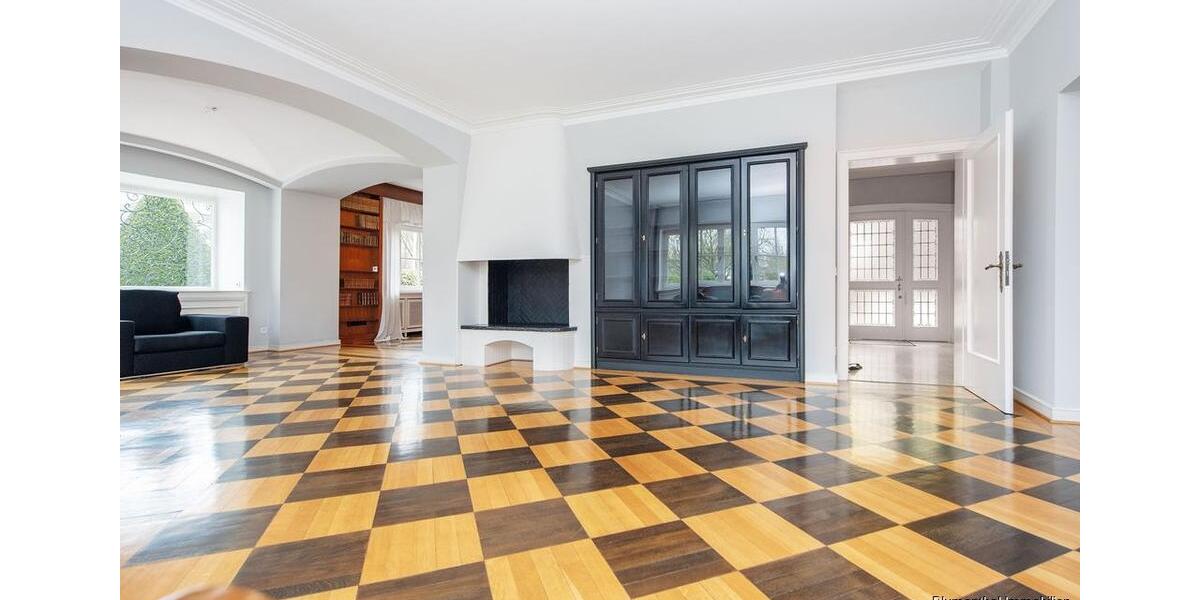 Villa Bielefeld Schildesche - 7 Zimmer, 272 m&sup2;, 2.700&euro; | Angebot:26291726