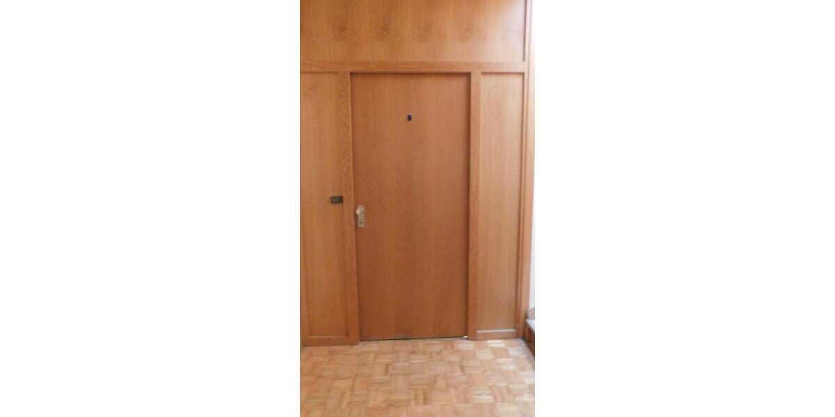 Etagenwohnung Bodenwöhr - 3 Zimmer, 98 m&sup2;, 550&euro; | Angebot:27032455
