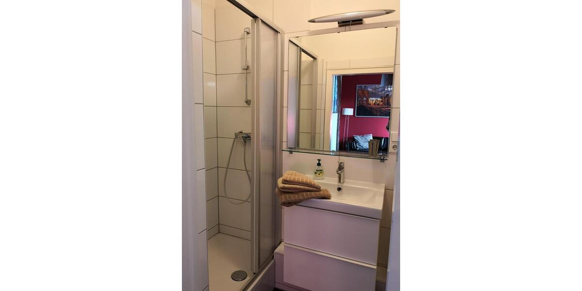 Dachgeschoßwohnung Mönchengladbach - 2 Zimmer, 50 m&sup2;, 950&euro; | Angebot:26620034
