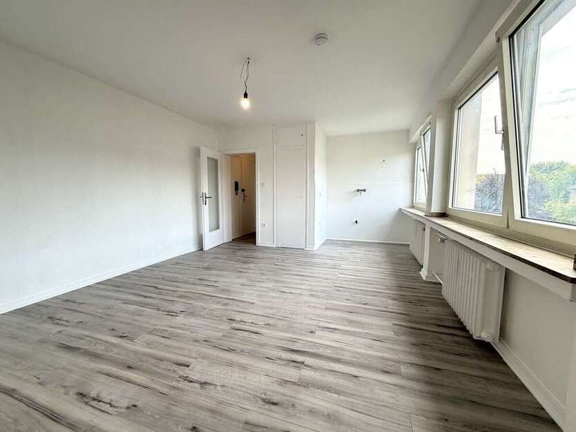 Wohnung zum Mieten in Duisburg-Neudorf-Süd 300 € 29 m²