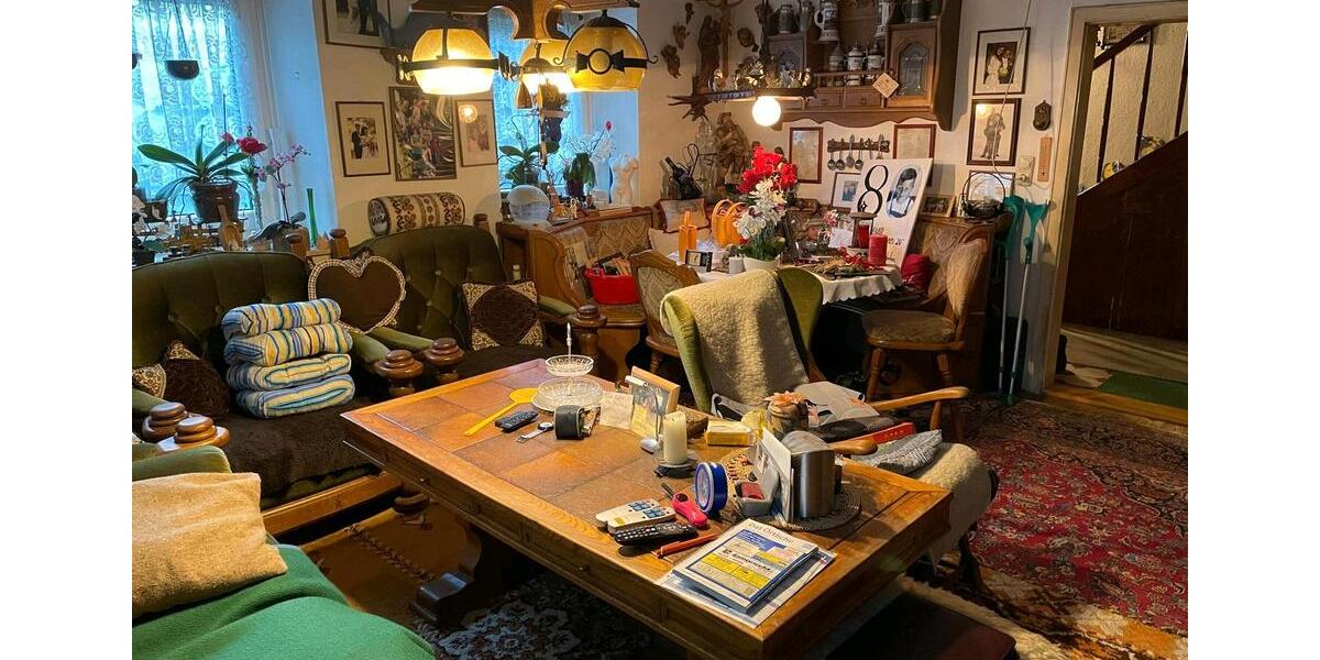 Einfamilienhaus Nördlingen - 8 Zimmer, 180 m&sup2;, 1.350&euro; | Angebot:26252324