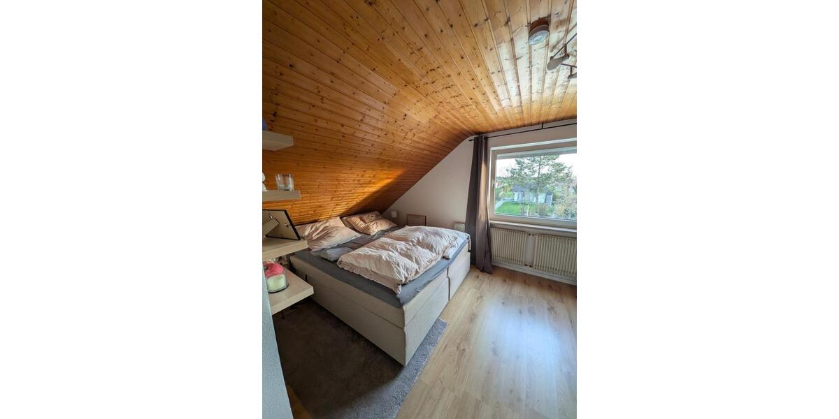Dachgeschoßwohnung Kleinrinderfeld - 2 Zimmer, 56 m&sup2;, 690&euro; | Angebot:26049374