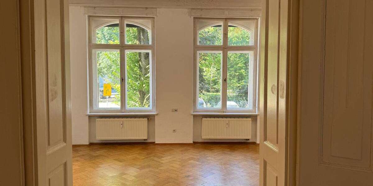 Etagenwohnung Zwickau Nordvorstadt - 5 Zimmer, 174 m&sup2;, 900&euro; | Angebot:26152934
