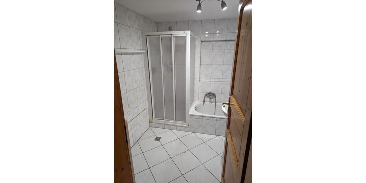 Erdgeschoßwohnung Bad Königshofen im Grabfeld - 3 Zimmer, 70 m&sup2;, 560&euro; | Angebot:24599994
