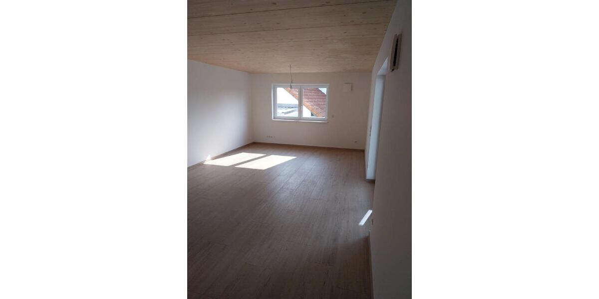 Etagenwohnung Geisenhausen - 5 Zimmer, 118 m&sup2;, 1.650&euro; | Angebot:25755391