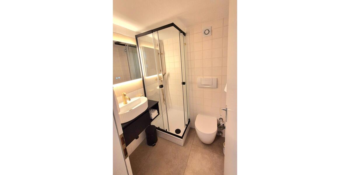 Etagenwohnung Wiesbaden Biebrich - 1 Zimmer, 27 m&sup2;, 1.190&euro; | Angebot:26066891