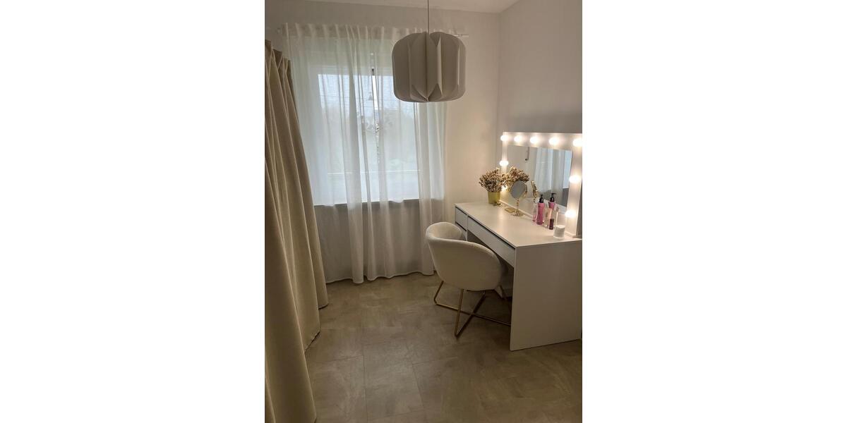 Etagenwohnung Bebra - 4 Zimmer, 120 m&sup2;, 1.280&euro; | Angebot:26214813