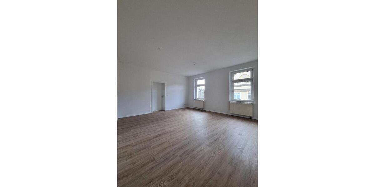 Etagenwohnung Köthen (Anhalt) - 2 Zimmer, 70 m&sup2;, 385&euro; | Angebot:25977963