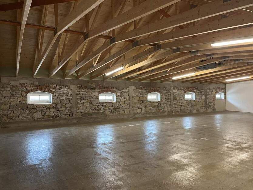 Helle, großzügige und trockene Lagerfläche über das gesamte Dachgeschoss! zimmer