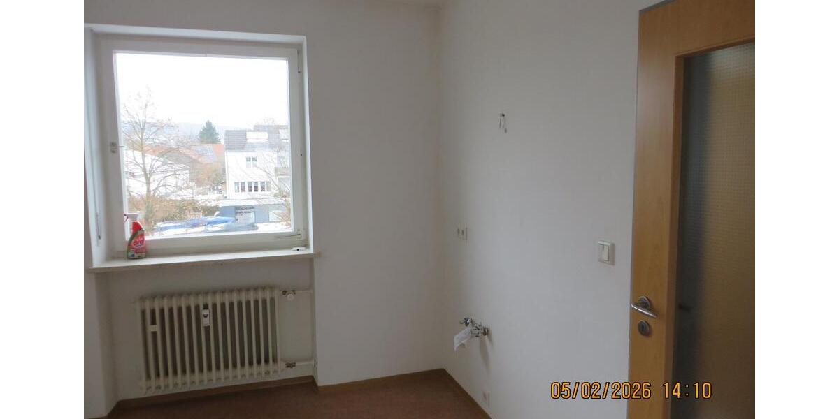 Etagenwohnung Pfreimd - 5 Zimmer, 100 m&sup2;, 750&euro; | Angebot:25866710