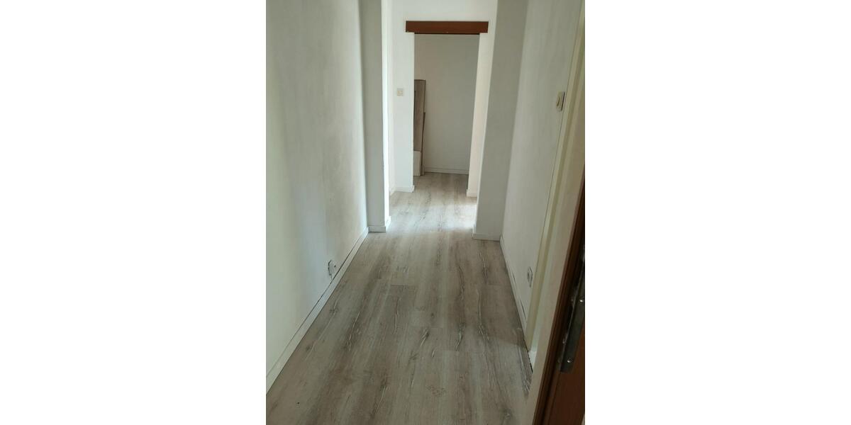 Etagenwohnung Rosenow - 1 Zimmer, 37 m&sup2;, 200&euro; | Angebot:26604912