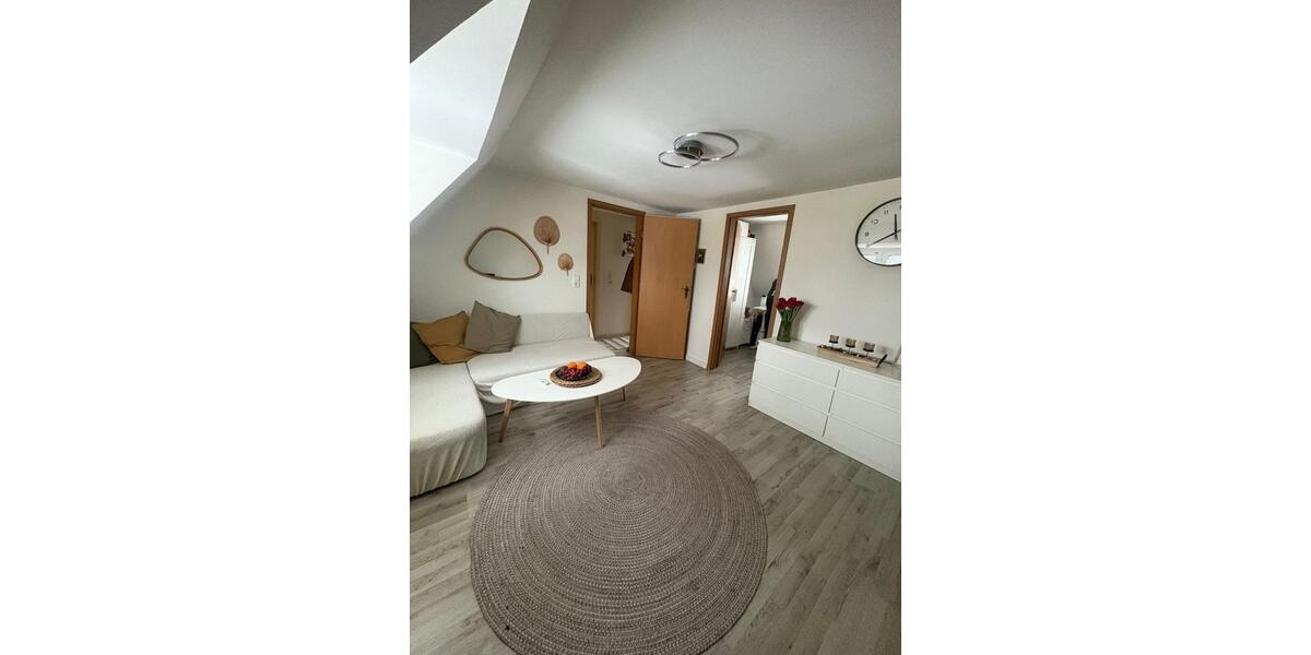 Dachgeschoßwohnung Tasdorf - 1.5 Zimmer, 28 m&sup2;, 300&euro; | Angebot:24455904