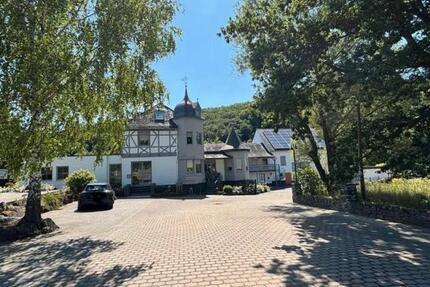 Wohnung Sinn - 2.5 Zimmer, 81 m&sup2;, 900&euro; | Angebot:26293238