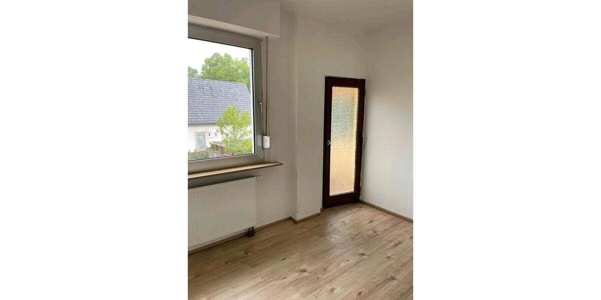 Etagenwohnung Sankt Augustin - 3 Zimmer, 78 m&sup2;, 1.300&euro; | Angebot:26566414