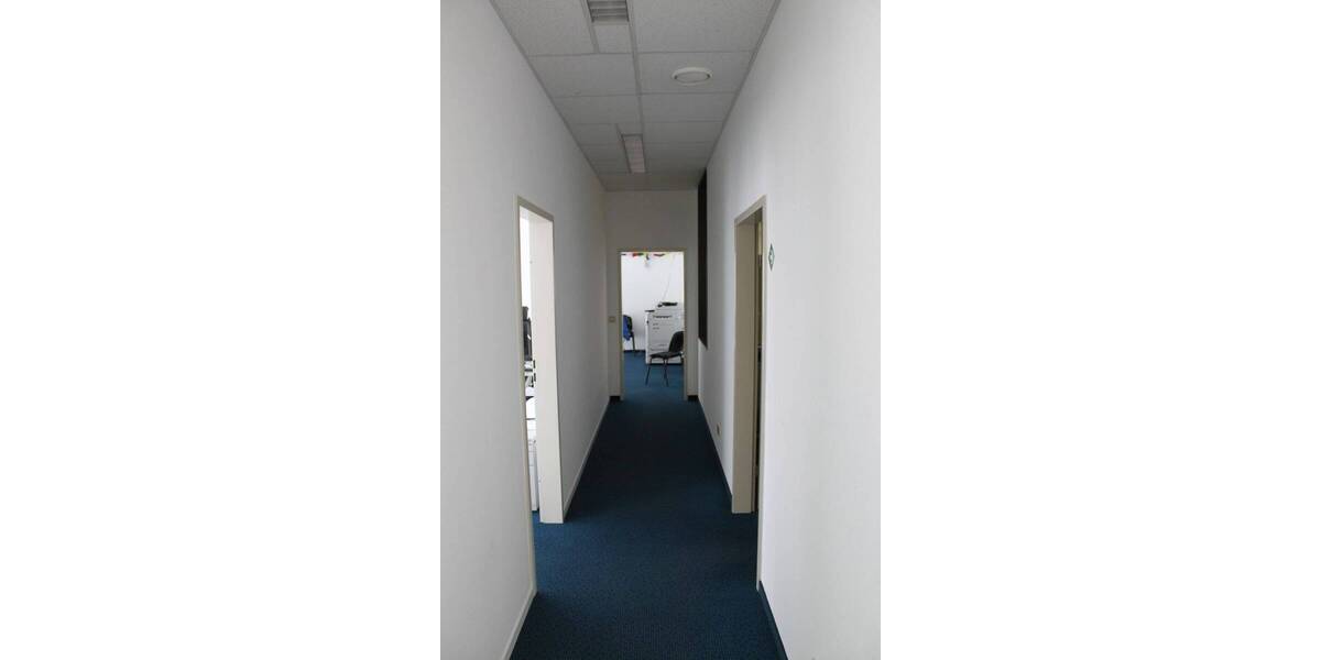 Gewerbeobjekt Schweinfurt Schweinfurt-Süd - 4 Zimmer, 179 m&sup2;, 1.500&euro; | Angebot:23587290