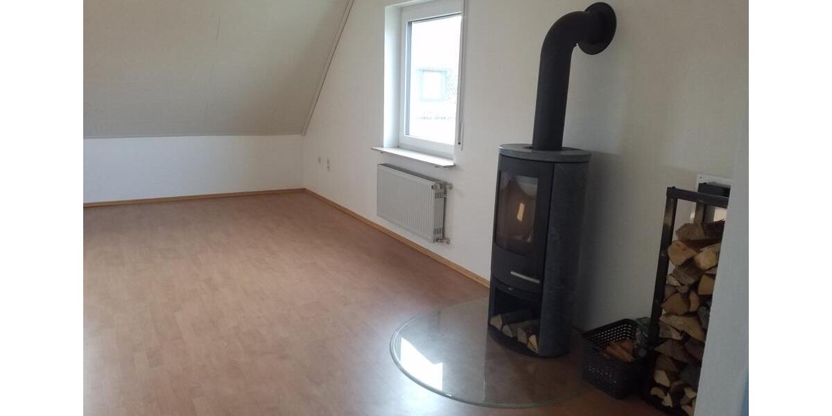 Dachgeschoßwohnung Bächingen an der Brenz - 4 Zimmer, 85 m&sup2;, 670&euro; | Angebot:24829058