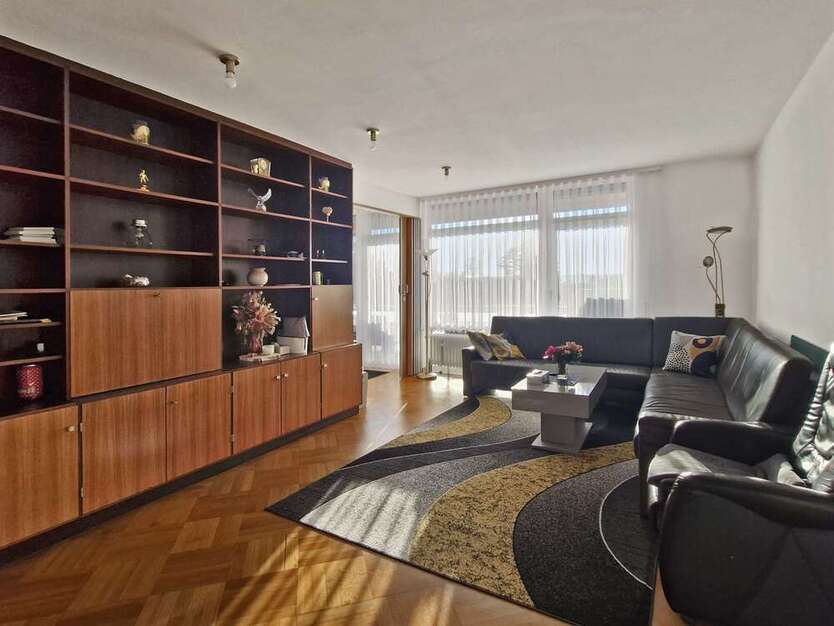 Wohnung zum Mieten in Leonberg 1.400 € 114 m² 5.5 zimmer
