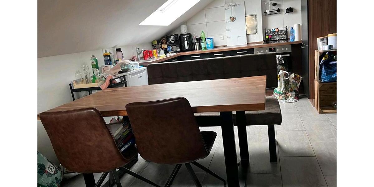 Dachgeschoss Wohnung 2 zimmer