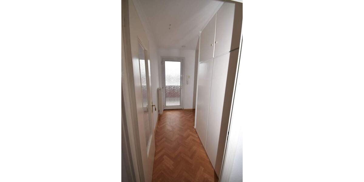 Etagenwohnung Uetersen - 2 Zimmer, 75 m&sup2;, 800&euro; | Angebot:25796717