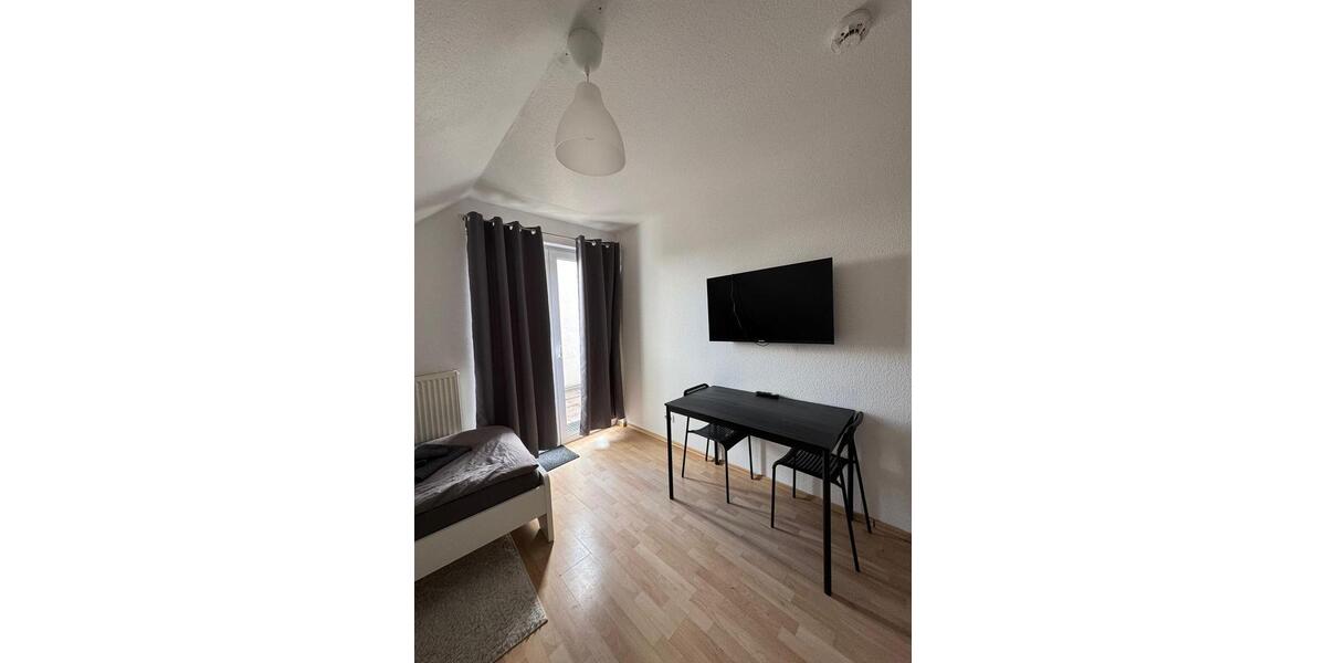 Monteurwohnung mit 6 Zimmern (12 Betten) in 59497 Werl 6 zimmer