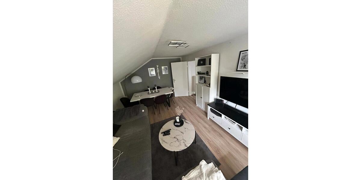 Dachgeschoßwohnung Eldingen - 4 Zimmer, 70 m&sup2;, 620&euro; | Angebot:26704029