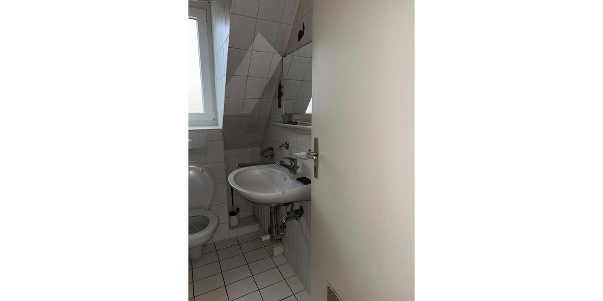 Dachgeschoßwohnung Straubing - 3 Zimmer, 48 m&sup2;, 670&euro; | Angebot:24548736