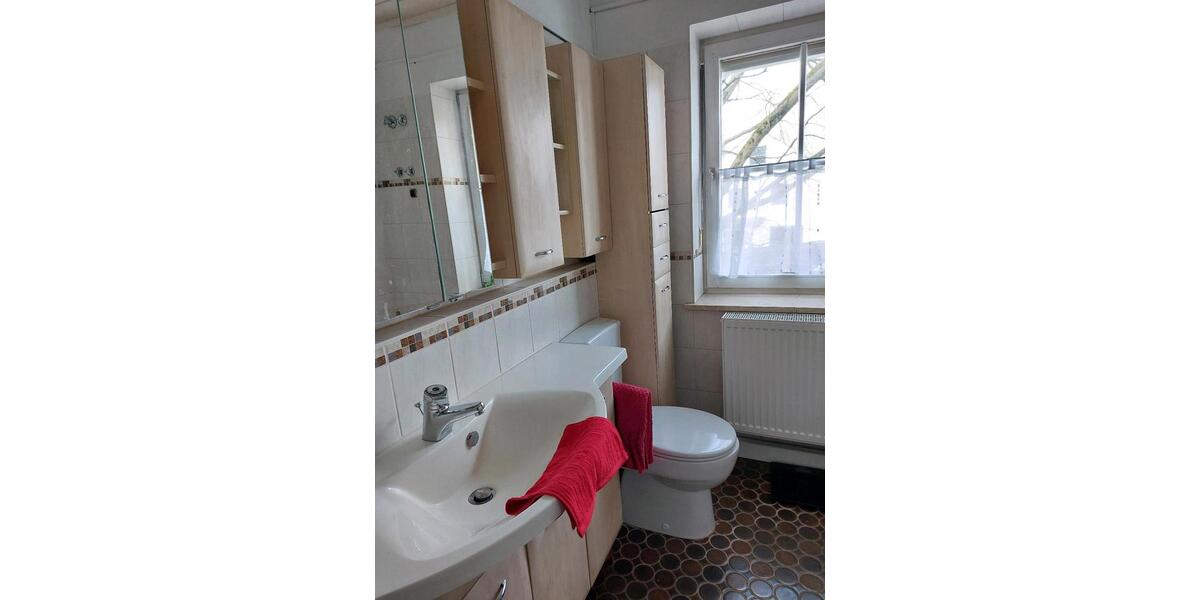 Etagenwohnung Ampfing - 3 Zimmer, 80 m&sup2;, 800&euro; | Angebot:24744616