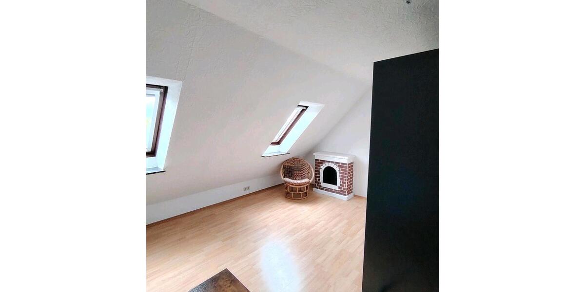 Dachgeschoßwohnung Upgant-Schott Schott - 3 Zimmer, 70 m&sup2;, 400&euro; | Angebot:26623615