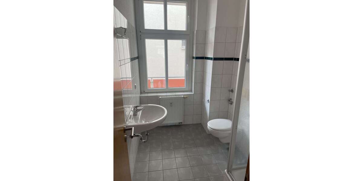 1 Zimmer-Wohnung mit Balkon und Küche *perfekt für Pendler, Azubis & Studenten* 1 zimmer