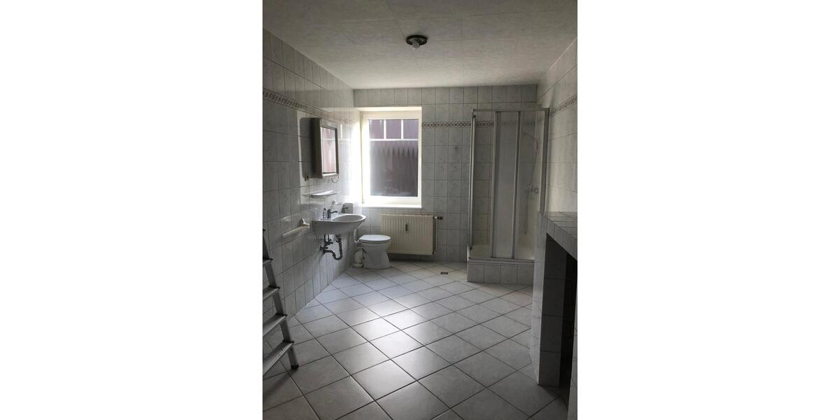 Erdgeschoßwohnung Wagenfeld - 5 Zimmer, 140 m&sup2;, 900&euro; | Angebot:26591228
