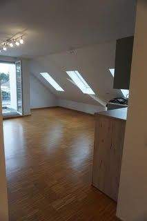 *NEU* MODERNE UND HELLE DACHGESCHOSSWOHNUNG MIT GROßEM WOHN-ESSBEREICH IM BELIEBTEN FINTHEN! 3 zimmer