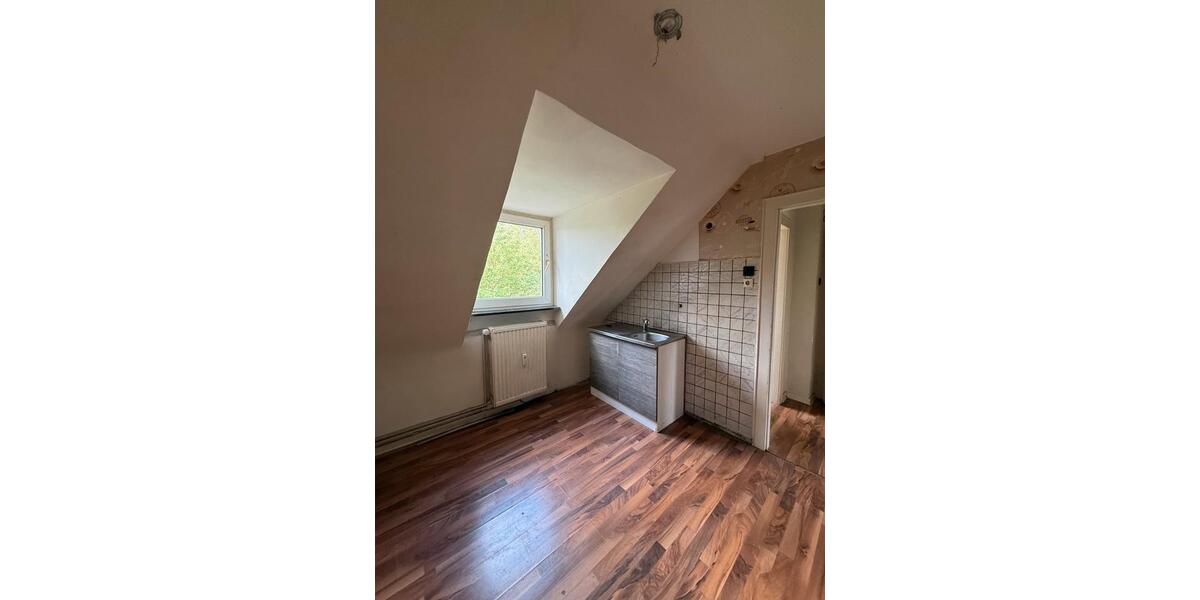 Dachgeschoßwohnung Duisburg Beeck - 2 Zimmer, 39 m&sup2;, 580&euro; | Angebot:26538295