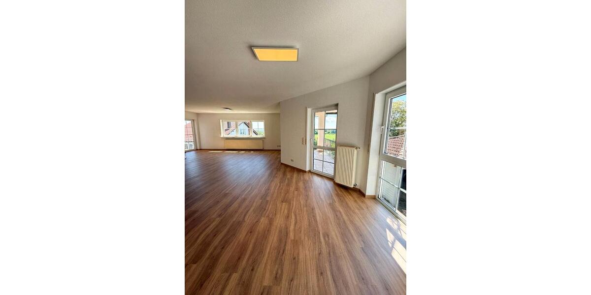 Erdgeschoßwohnung Steinwenden - 4 Zimmer, 150 m&sup2;, 1.450&euro; | Angebot:26592174