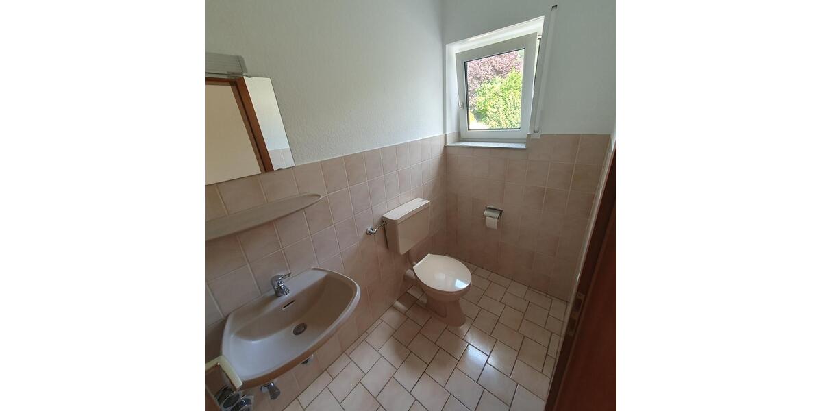 Erdgeschoßwohnung Wolfhagen - 3 Zimmer, 87 m&sup2;, 650&euro; | Angebot:26252825