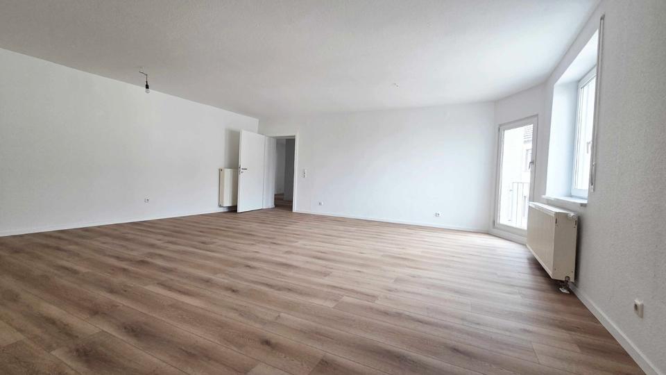 Etagenwohnung Bornheim - 2 Zimmer, 88 m&sup2;, 1.095&euro; | Angebot:26060431