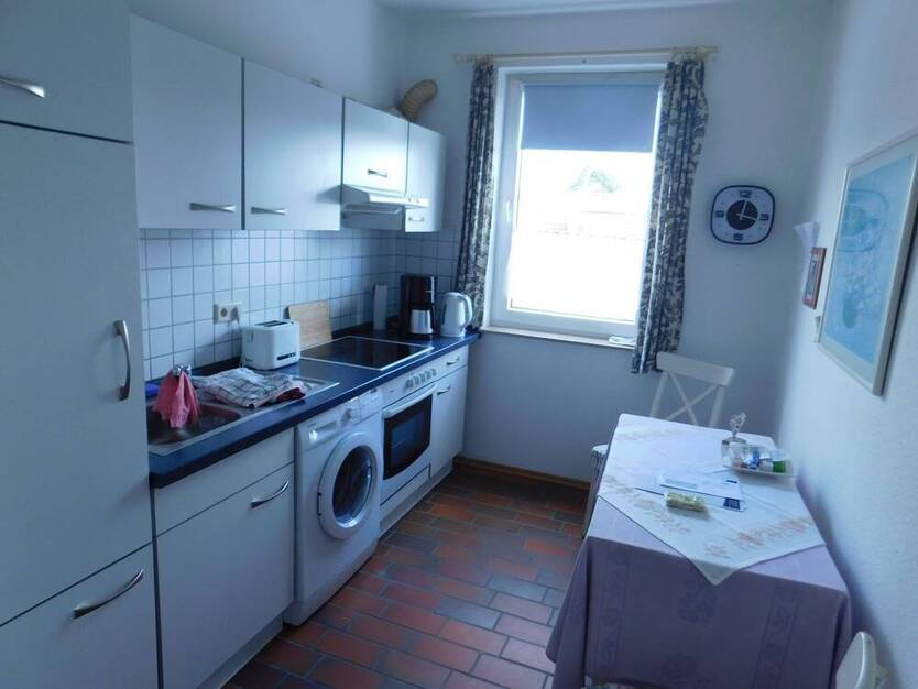 Helle, schöne 2-Zimmer-Wohnung im 2. OG mit Balkon im Lindenhof in Barrien!