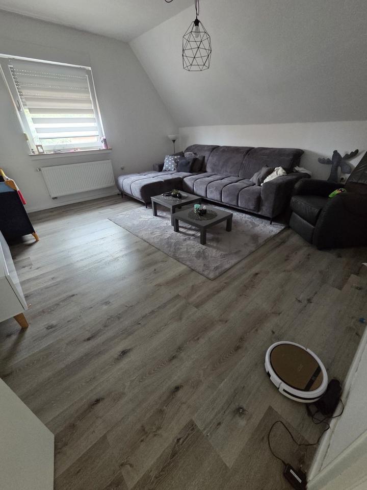 2-Zimmer OG Wohnung mit 76,15 m² in zentraler Lage von Vörden zimmer