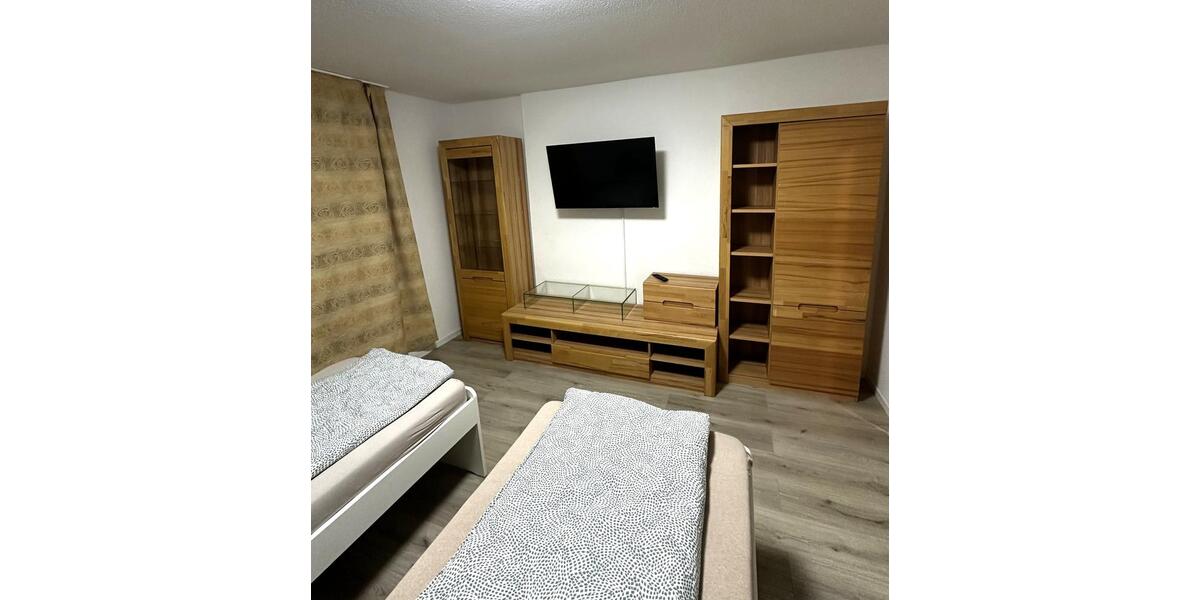 Wohnen auf Zeit Duisburg Essenberg - 57 Zimmer, 1.550 m&sup2;, 15&euro; | Angebot:23784944