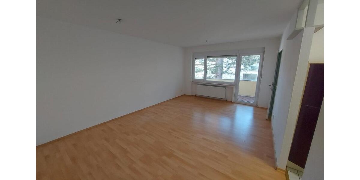 Etagenwohnung Saarbrücken Eschberg - 2 Zimmer, 50 m&sup2;, 525&euro; | Angebot:26185694