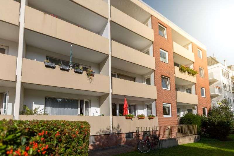 Etagenwohnung Bremerhaven Lehe - 3 Zimmer, 83 m&sup2;, 530&euro; | Angebot:27234565