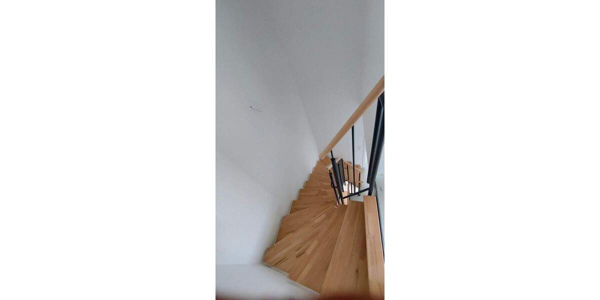 Reihenendhaus Nürnberg Gebersdorf - 5 Zimmer, 130 m&sup2;, 2.300&euro; | Angebot:24657350