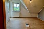 Dachgeschoßwohnung Pronsfeld - 3 Zimmer, 75 m&sup2;, 690&euro; | Angebot:26637089