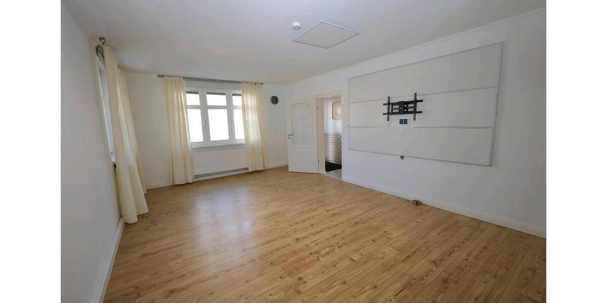 Erdgeschoßwohnung Sande - 3 Zimmer, 83 m&sup2;, 750&euro; | Angebot:26408242