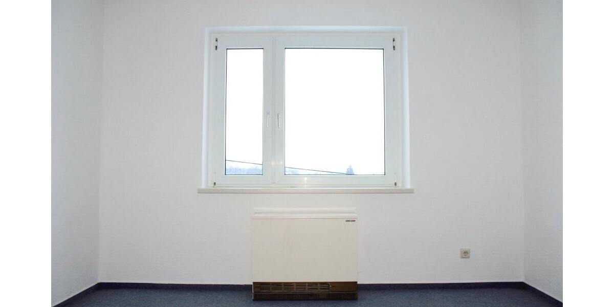 Kubschütz - 3 RWE mit Tageslichtbad und Badewanne - Etagenwohnung Kubschütz | Angebot:25394552